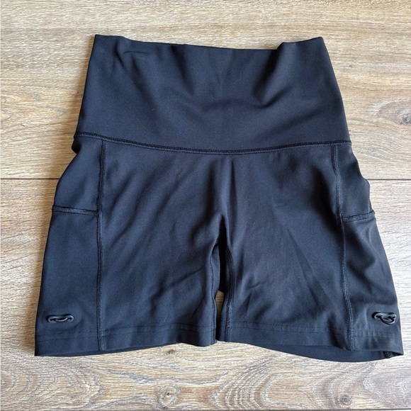 Gym shark performance High waisted Short - Picture 6 of 10